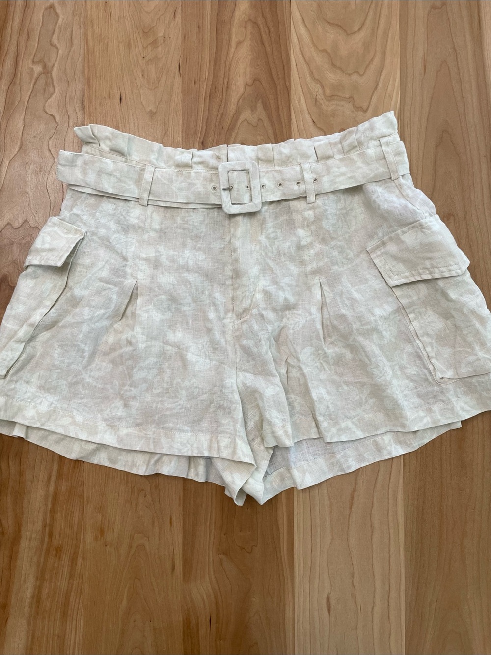 Ramy Brook Linen Cargo Shorts Ivory Size 10 Belted Paper Bag Waist